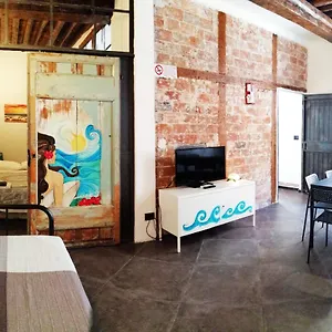 Blue Room Guest House , Genova Italia