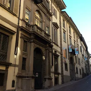 Accademia Deluxe , Bergamo Italia