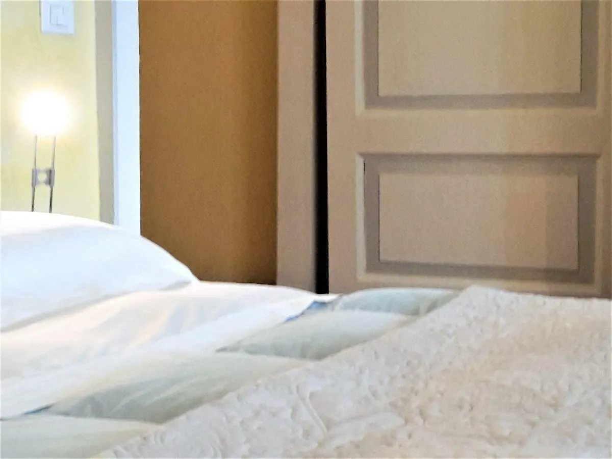 Apartment Art Gallery Suite Bergamo Italien