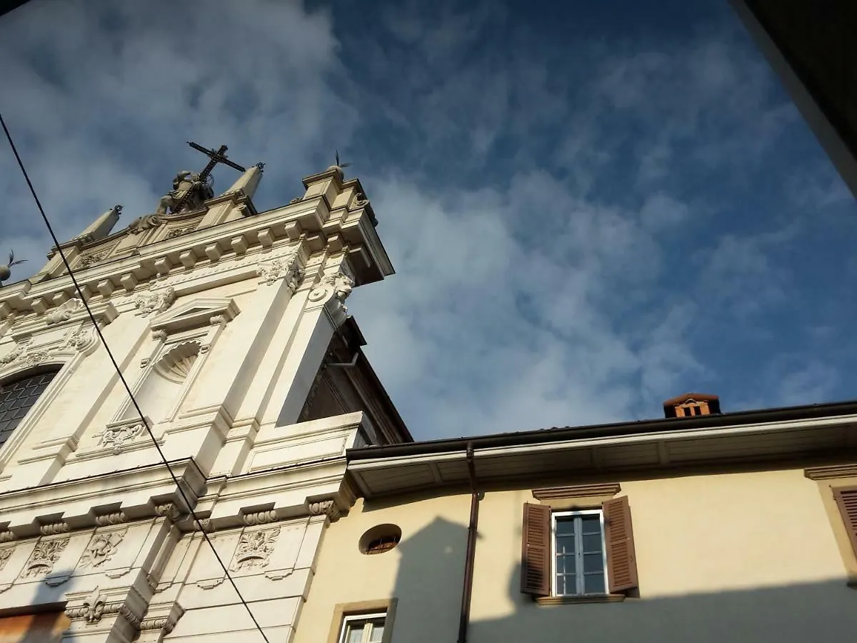 Art Gallery Suite Bergamo 0*,